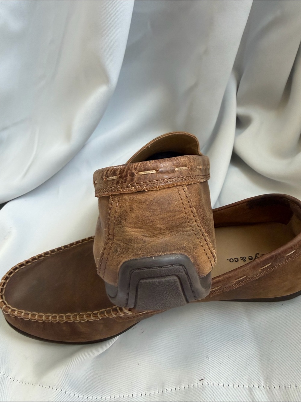 Frye Men’s Chestnut brown Leather driving  Moccasin Loafers 9 - Picture 5 of 11